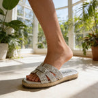 Sandalias de yute con pedrería mujer con detalles brillantes, perfectas para el verano y combinaciones elegantes.