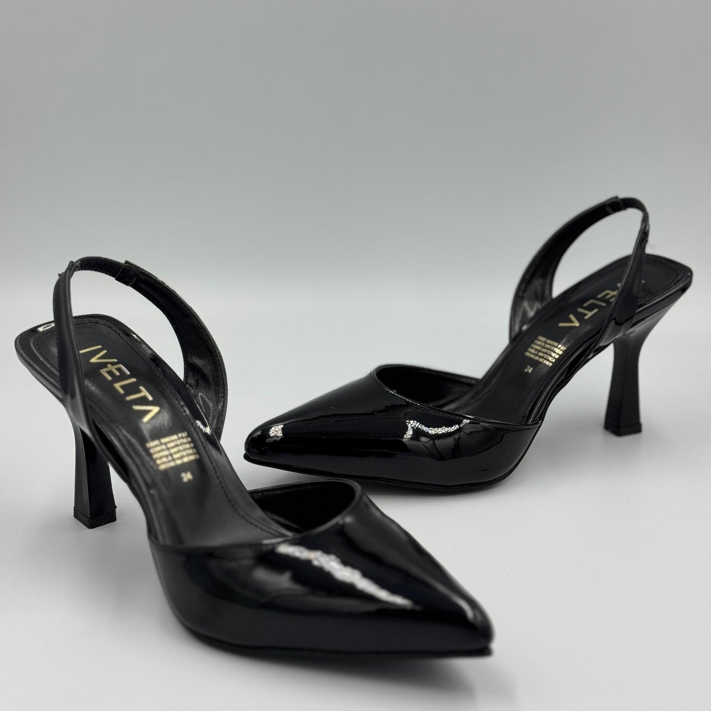 Zapatilla en corte clásico