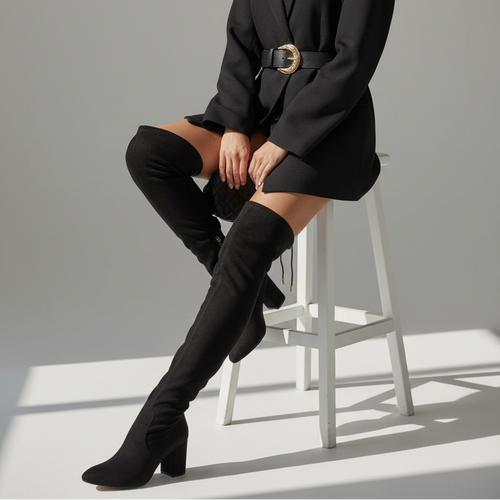 bota maxi selene piel durazno caña alta elegante mujer sentada