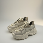 Tenis chunky mujer suela TR premium en color beige, perfectos para un look urbano y cómodo en el día a día.