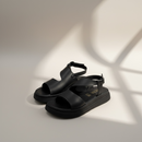 Sandalia Dinámica Sport, ajuste ergonómico y confort, ideal para un estilo de vida activo.